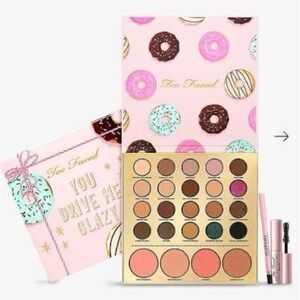 ✨NIB! Too Faced You Drive Me Glazy Gift Set